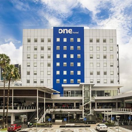 One Monterrey Tecnologico Hotel Buitenkant foto