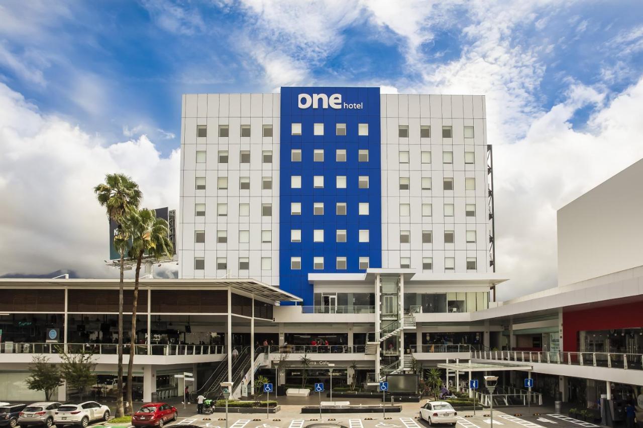 One Monterrey Tecnologico Hotel Buitenkant foto